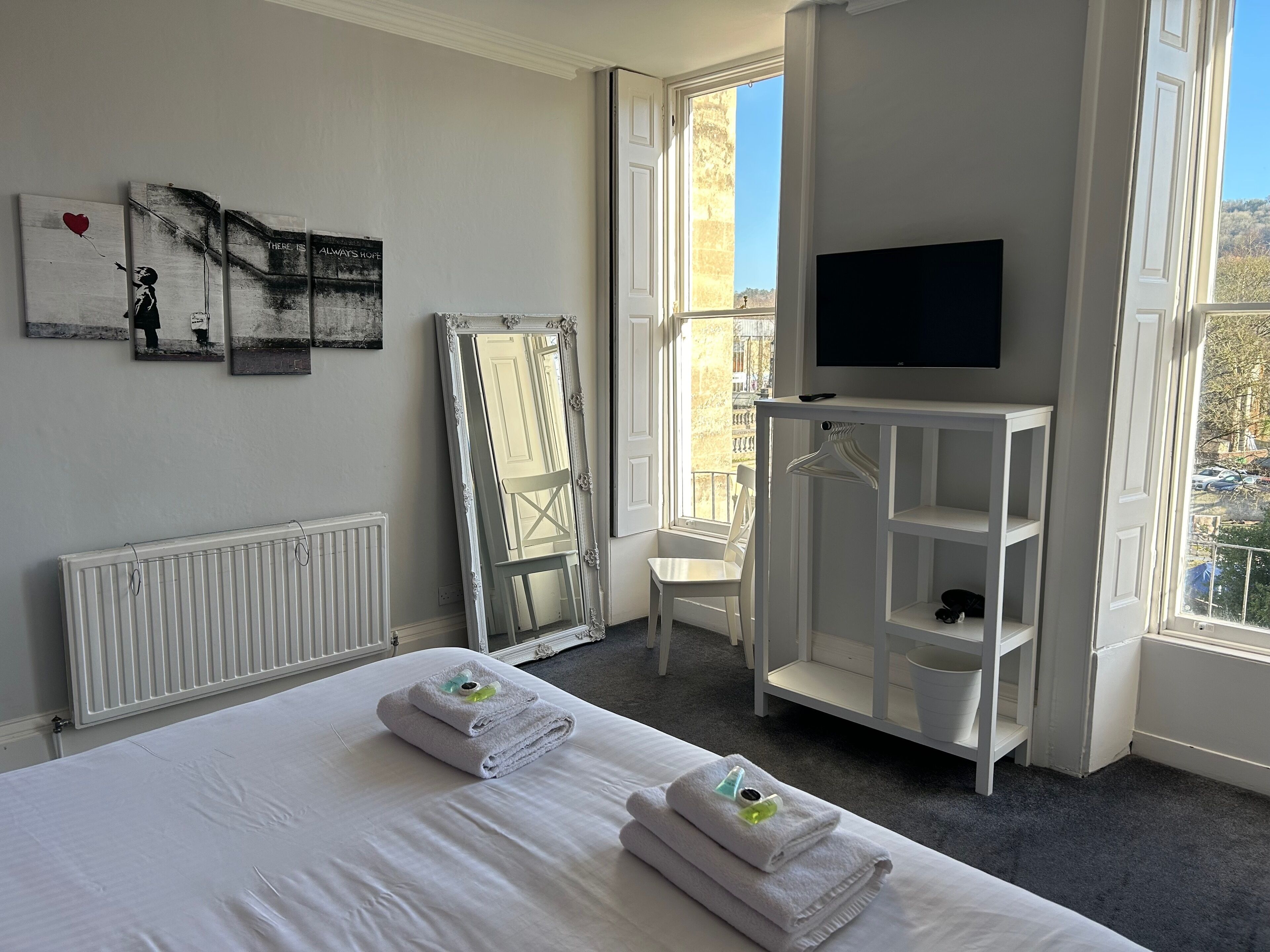 2 間睡房、熨斗/熨衫板、可攜式嬰兒床、免費 Wi-Fi