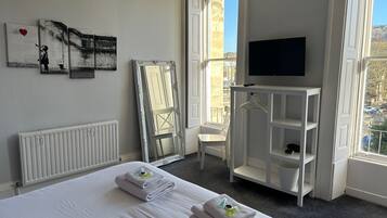 2 bedrooms, iron/ironing board, travel crib, free WiFi