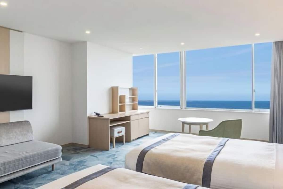 1 bedroom, in-room safe, desk, free WiFi