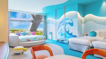 Quarto, para não fumantes (Kids Room, With private bathroom) | Cofres nos quartos, escrivaninha, Wi-Fi de cortesia