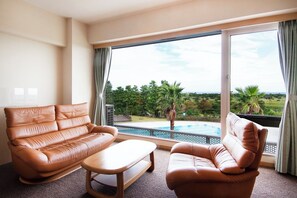 Living area - Hotel Ichinomiya Seaside Otsuka (Ichinomiya)