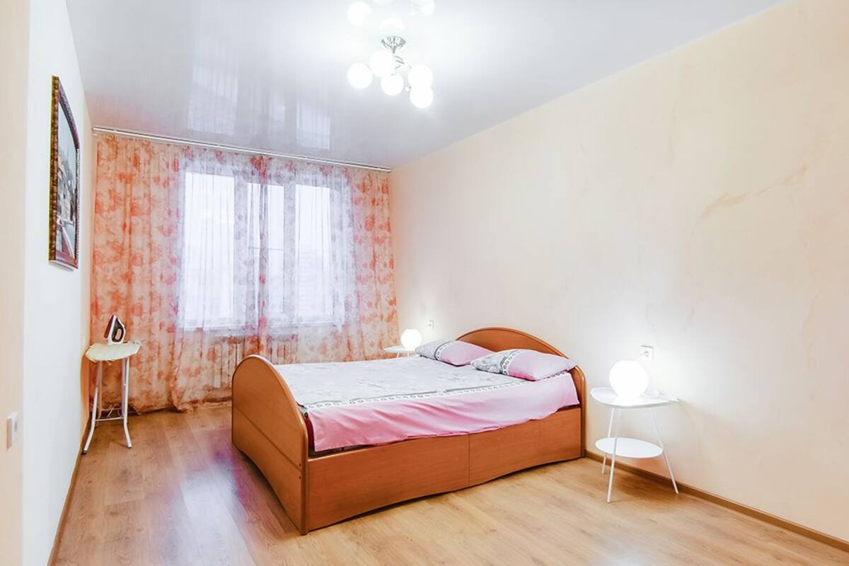Standard Apartment, 2 Bedrooms | 1 bilik tidur, meja, seterika/papan seterika, Wi-fi percuma