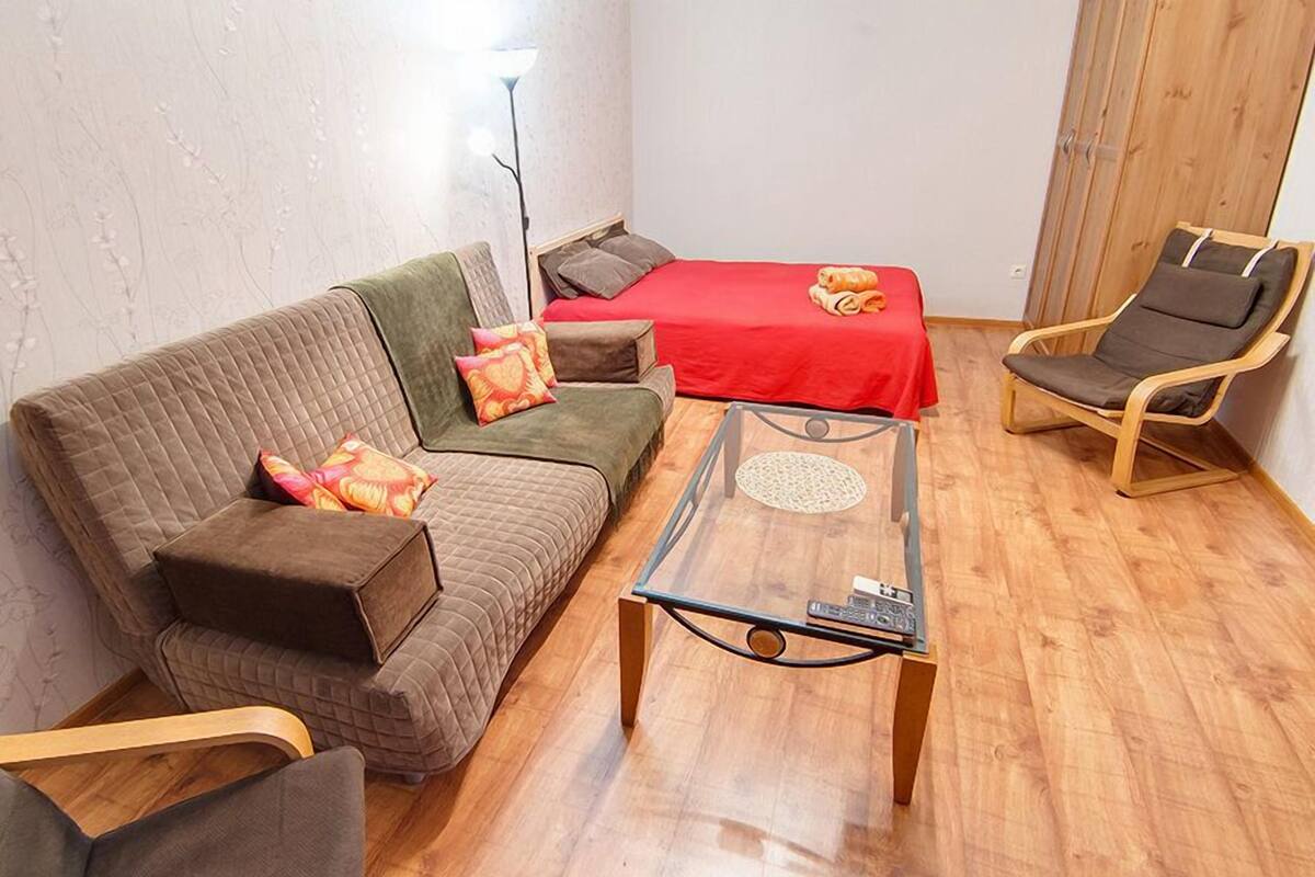 Comfort Apartment, 1 Bedroom | 1 bilik tidur, meja, seterika/papan seterika, Wi-fi percuma