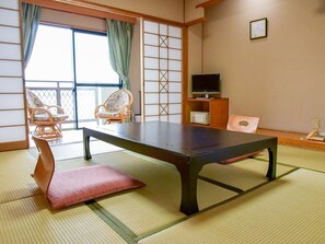 Living room - Oyano Yanagiko Onsen Komatsuya Nagisakan (Kamiamakusa)