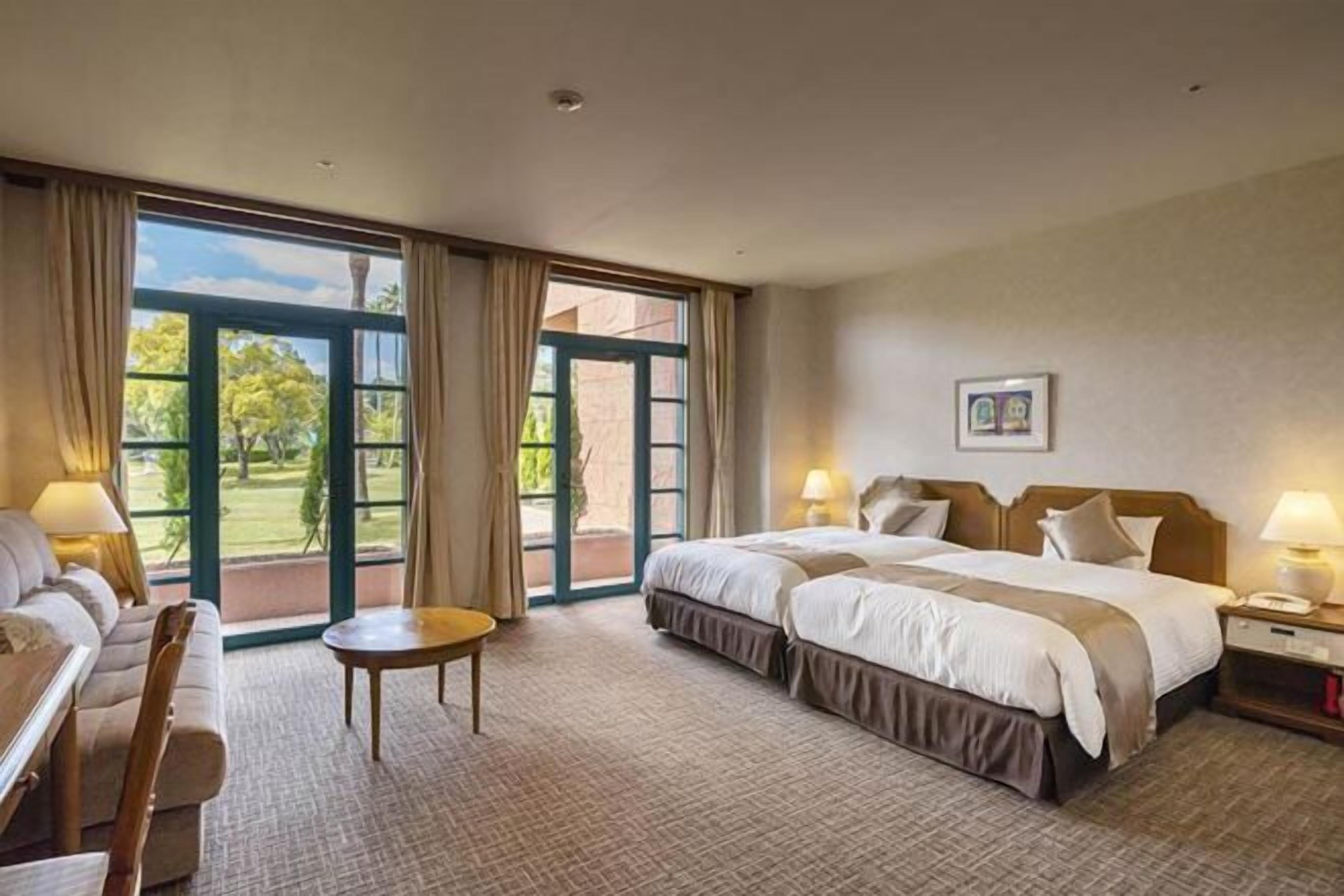 WiFi (無料)、ベッドシーツ