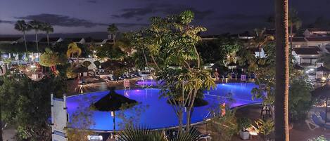 Piscine extérieure, piscine chauffée