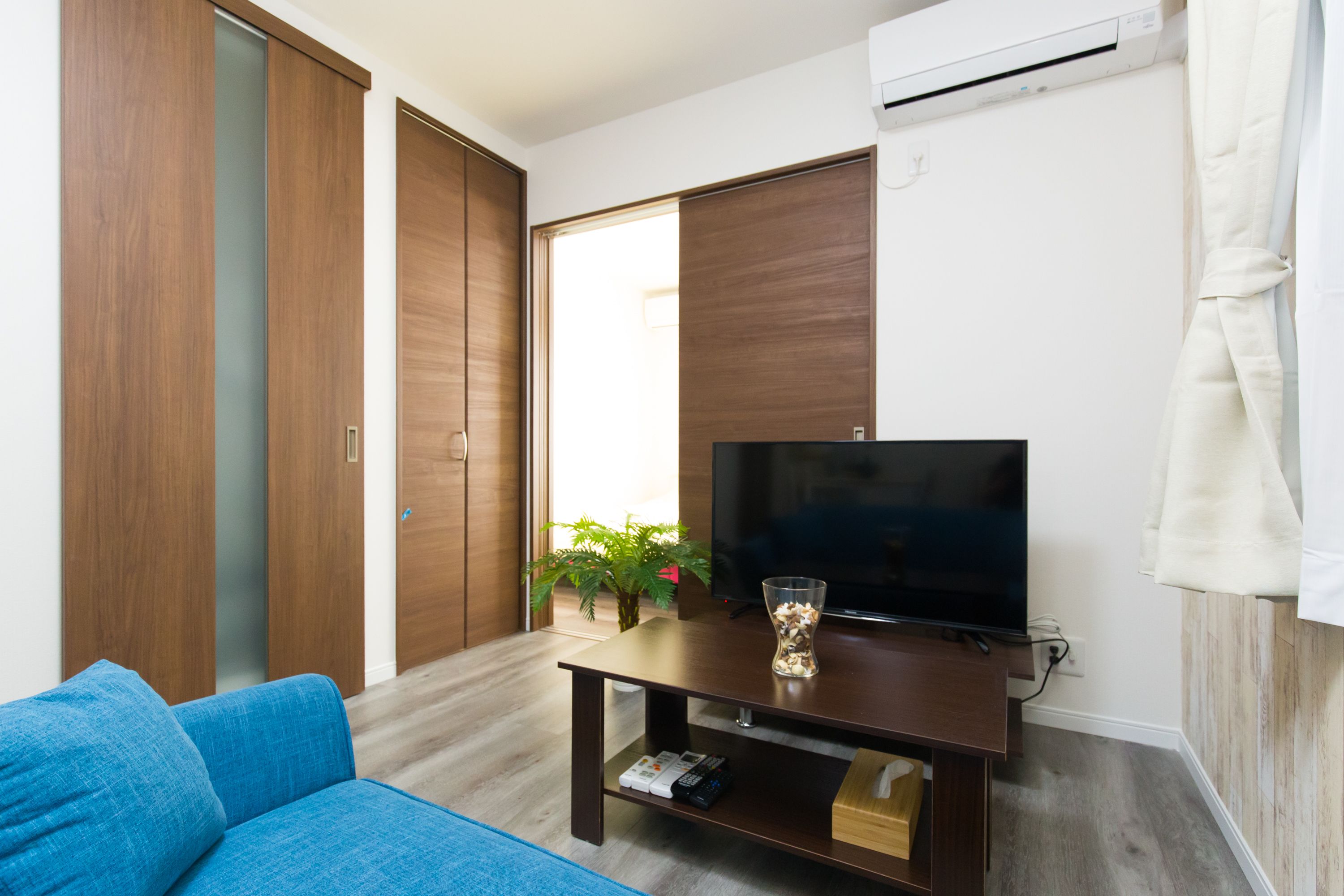Japanese house | Living room | Flat-screen TV, DVD player