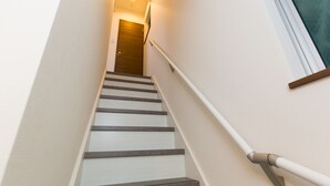 Staircase - Ikuno House (Osaka)