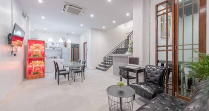 Tiny Taladnoi Hostel