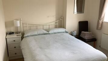 3 chambres, fer et planche à repasser, lit parapluie, Wi-Fi gratuit