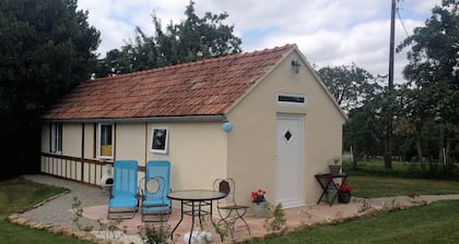 Acogedor Chalet - Plazas 2-3, entorno tranquilo, a 5 km de Tiendas, Ropa de cama / toallas incluidas