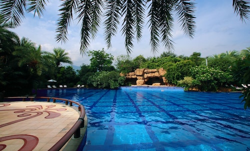 Fuzhou Jeurong Hotel