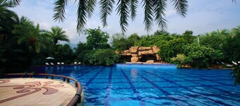 Fuzhou Jeurong Hotel