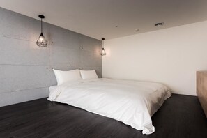 Family Quadruple Room, Mezzanine | Free WiFi, bed sheets, wheelchair access - Hotel Half (Taichung)