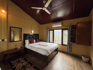 Basic Double Room, Private Bathroom, Garden View | Free WiFi, wheelchair access