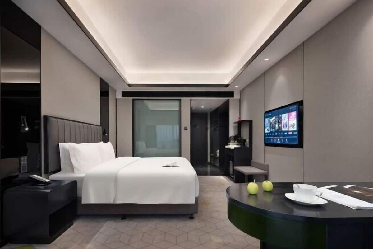 Minibar, in-room safe, desk, blackout drapes