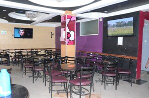 Bar (in der Unterkunft)