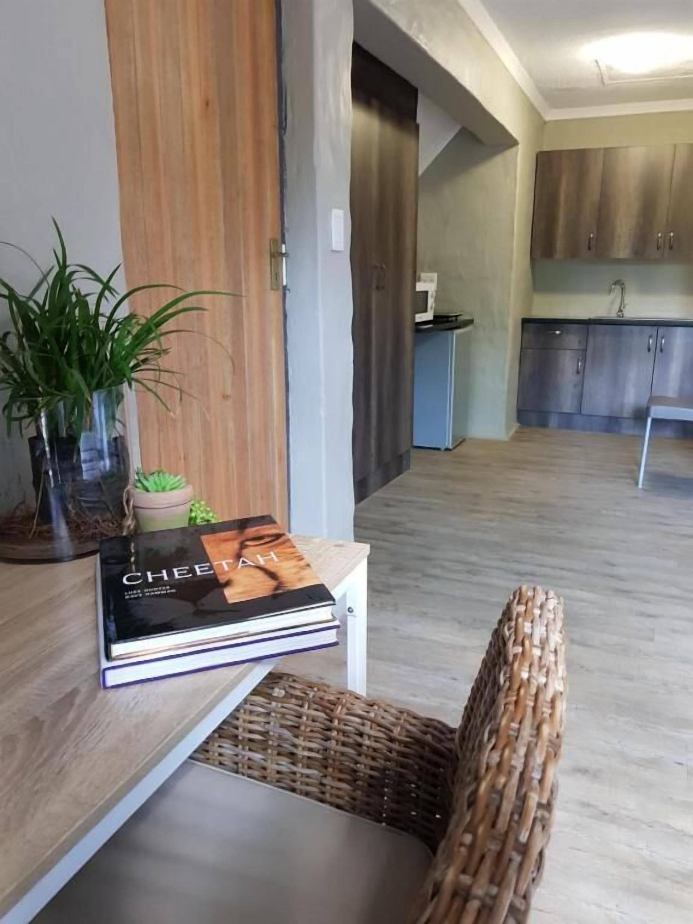 Caja de seguridad en la habitación, escritorio y wifi gratis 