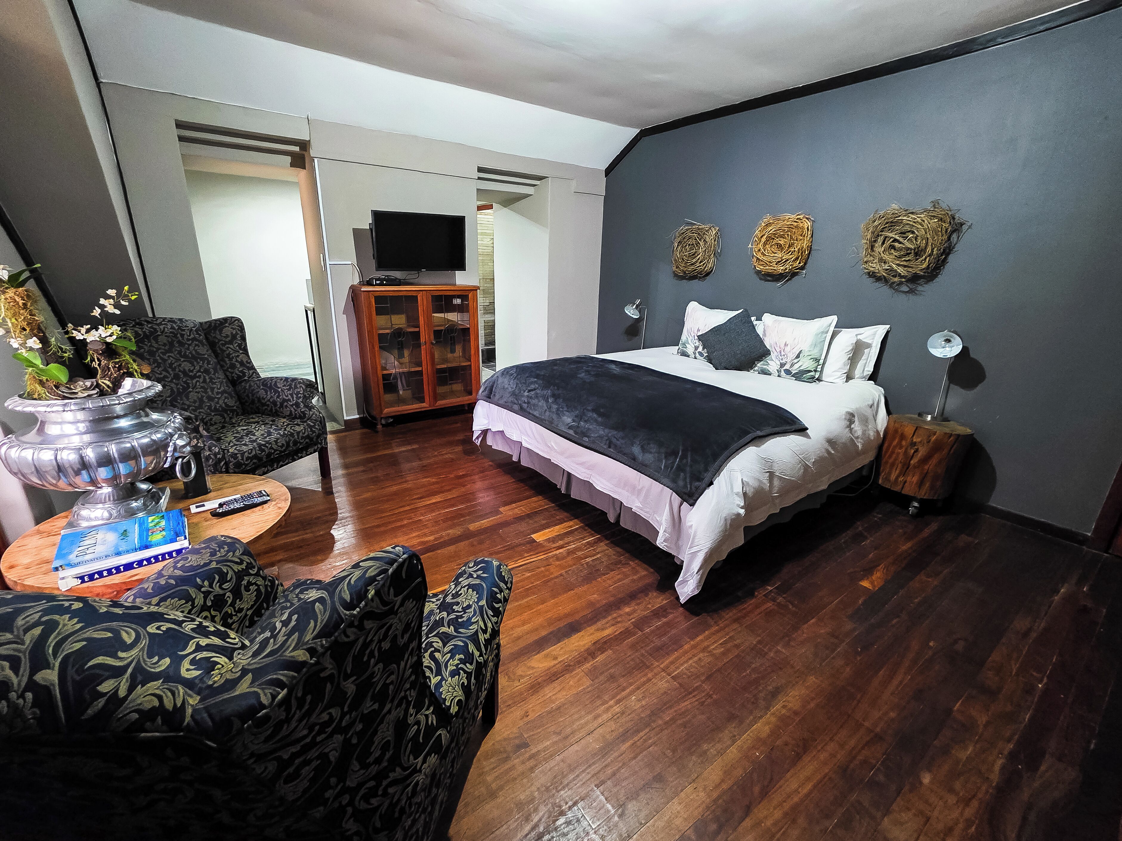 Habitación doble superior | Caja de seguridad en la habitación, escritorio y wifi gratis 