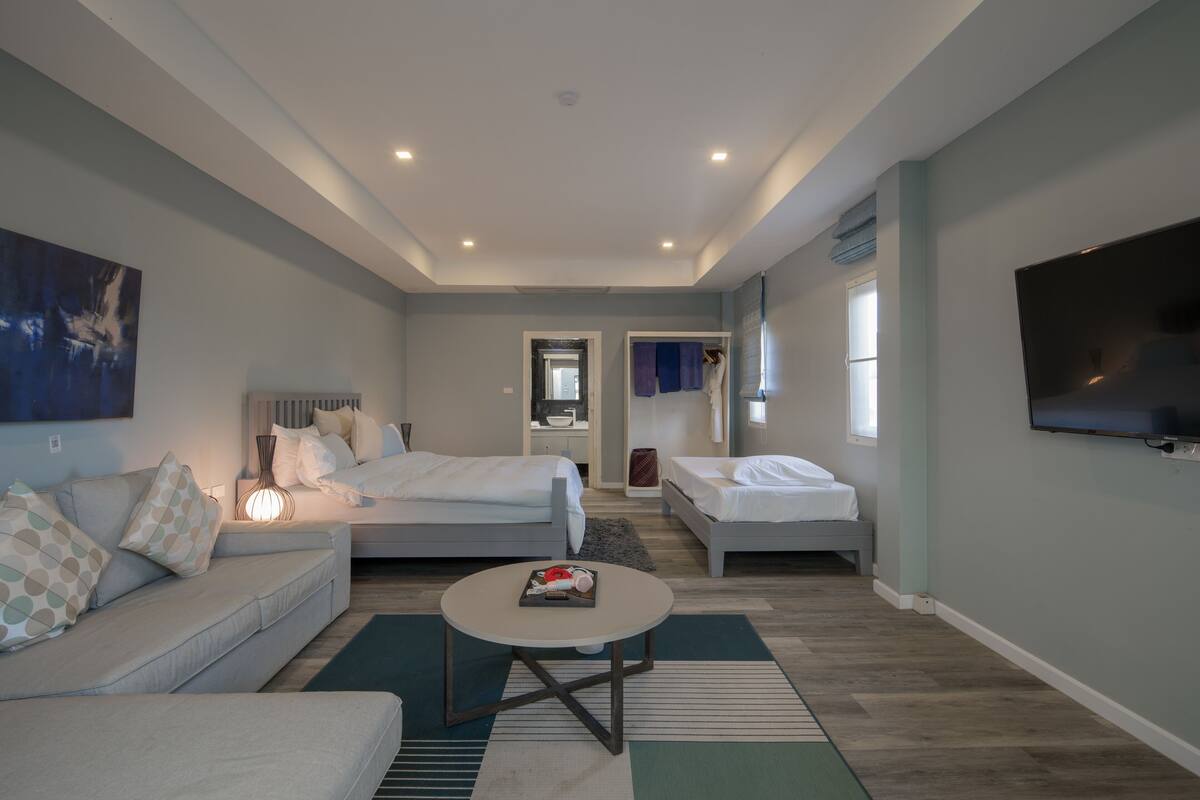 Suite Comfort | Minibar, caixa forta a l'habitació i escriptori 