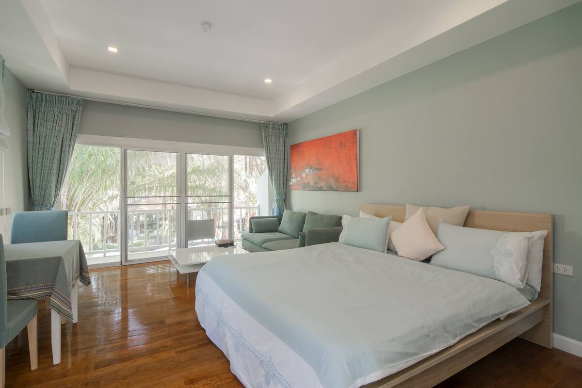 Estudi en suite Comfort | Minibar, caixa forta a l'habitació i escriptori 