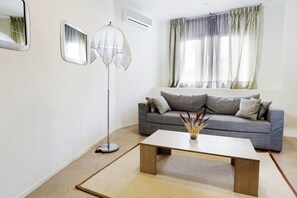 Phòng Suite Executive | Khu phòng khách | TV màn hình phẳng 