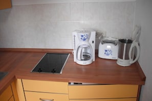 Fridge, microwave, dishwasher