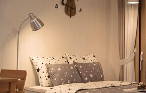 Estudi (3F) | Cortines opaques, habitacions insonoritzades i wifi gratuïta 