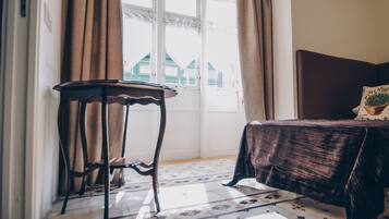 Kamar Single | 1 kamar tidur, brankas, tirai kedap cahaya, dan setrika/meja setrika