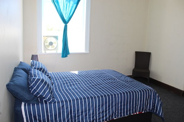Private Room | Premium bedding, free WiFi, bed sheets