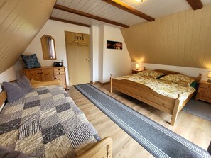 1 bedroom, WiFi, bed sheets