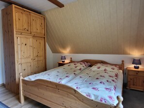 1 bedroom, WiFi, bed sheets - Vacation cottage Thiel OG (Dierhagen)