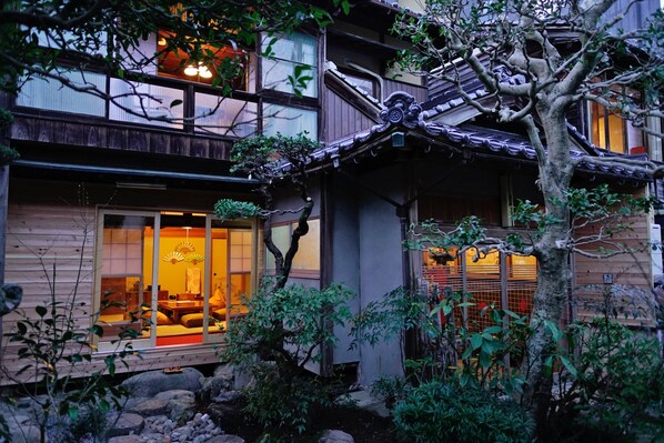 Front of property – evening/night