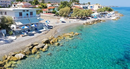 Spacious Apartment on the Beachfront