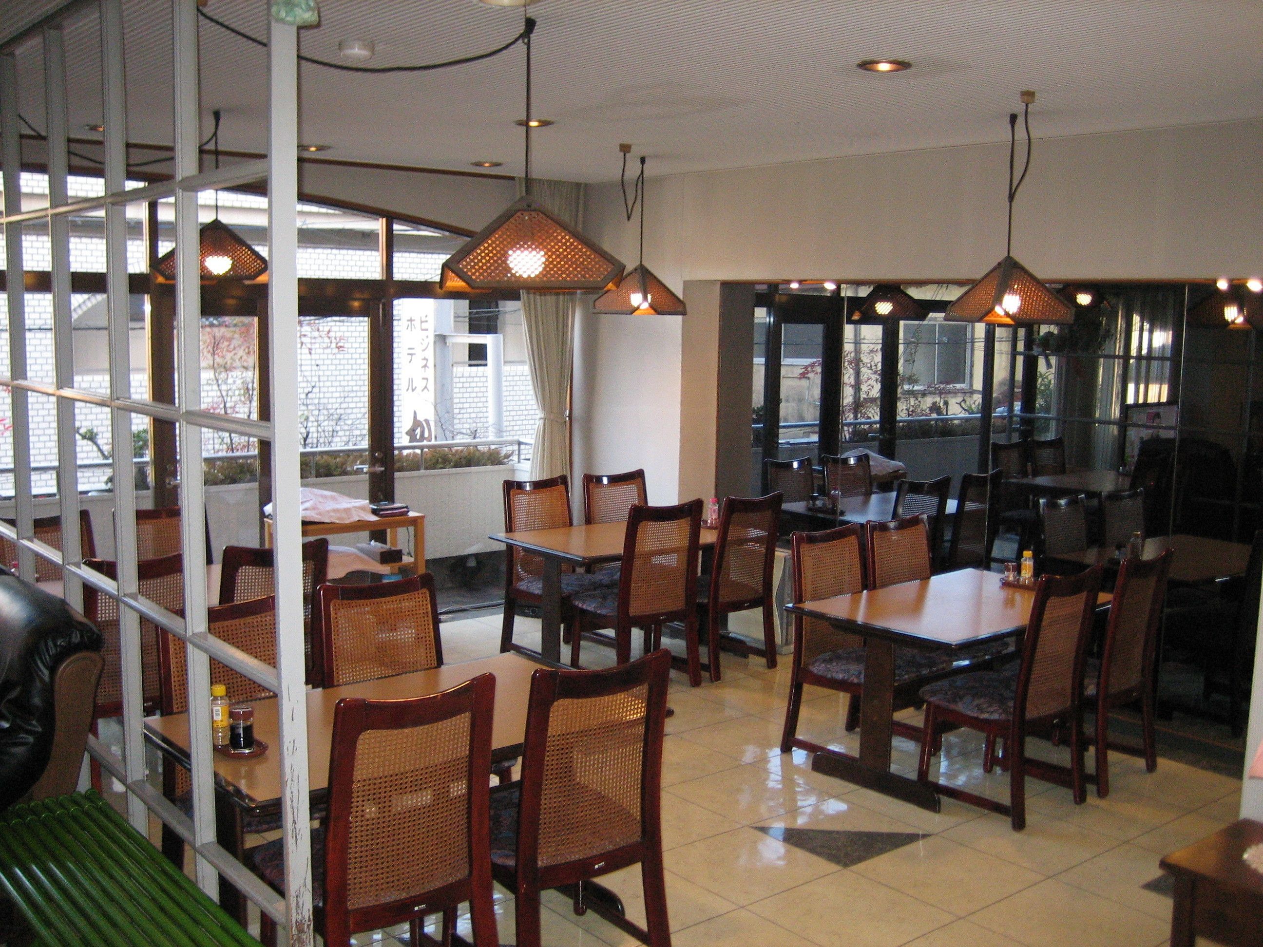 daily buffet breakfast (jpy 864 per person)