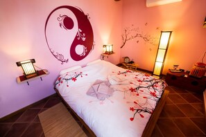 Deluxe-Doppelzimmer, eigenes Bad, Hügelblick