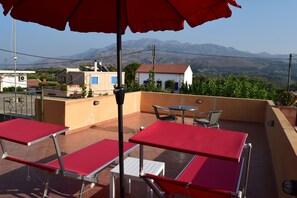 Villa Supérieure, 2 chambres | Terrasse/Patio