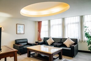 East Coast Happy Family Room | 1 kamar tidur, meja kerja, tirai kedap cahaya, dan kedap suara