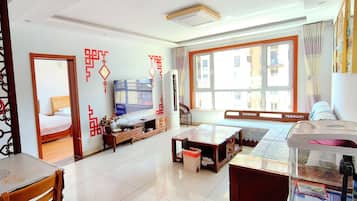 Căn hộ, 3 phòng ngủ, quang cảnh biển | 1 phòng ngủ, bàn, màn/rèm cản sáng