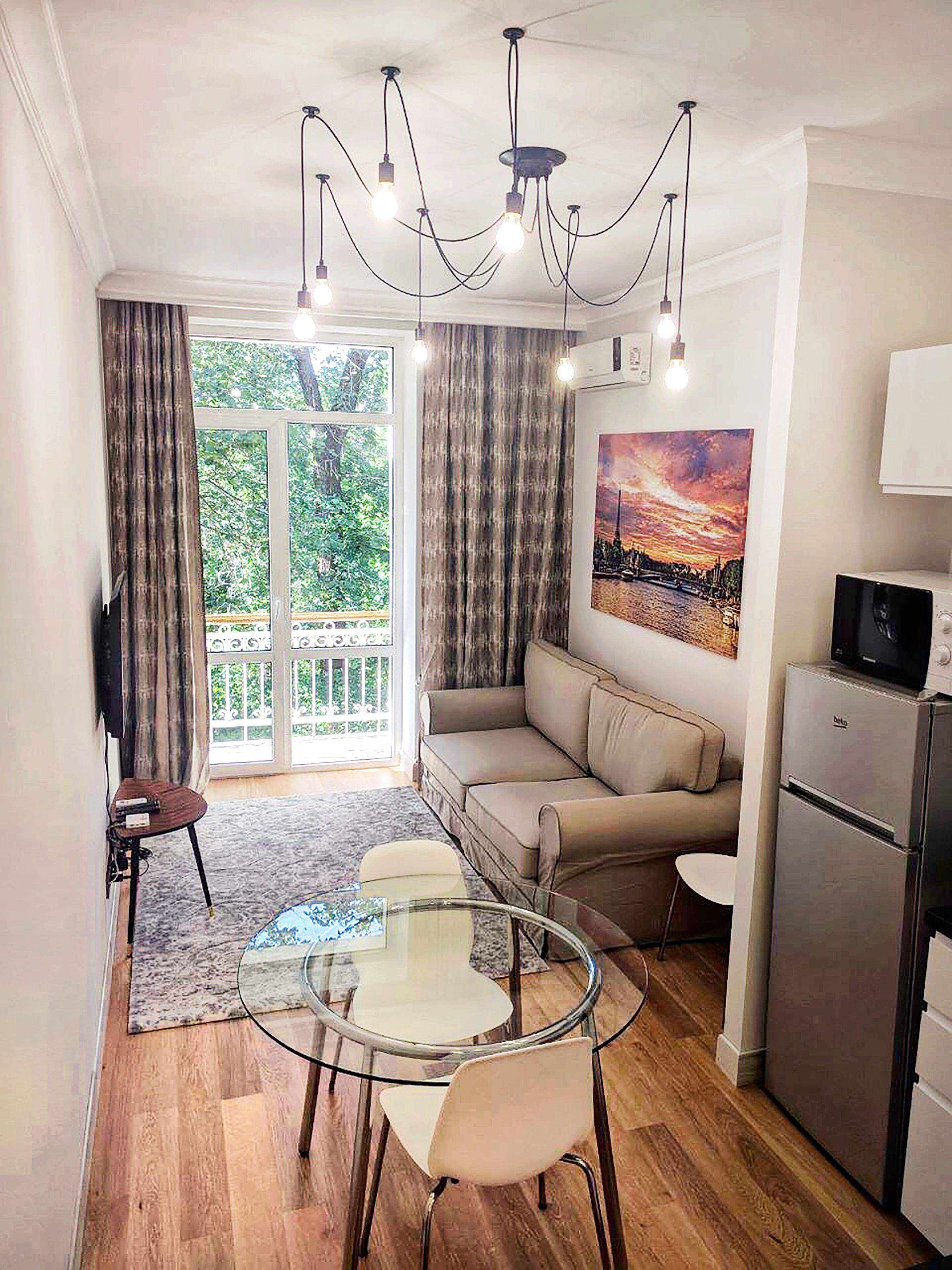 standard apartment, 1 bedroom, smoking | living area