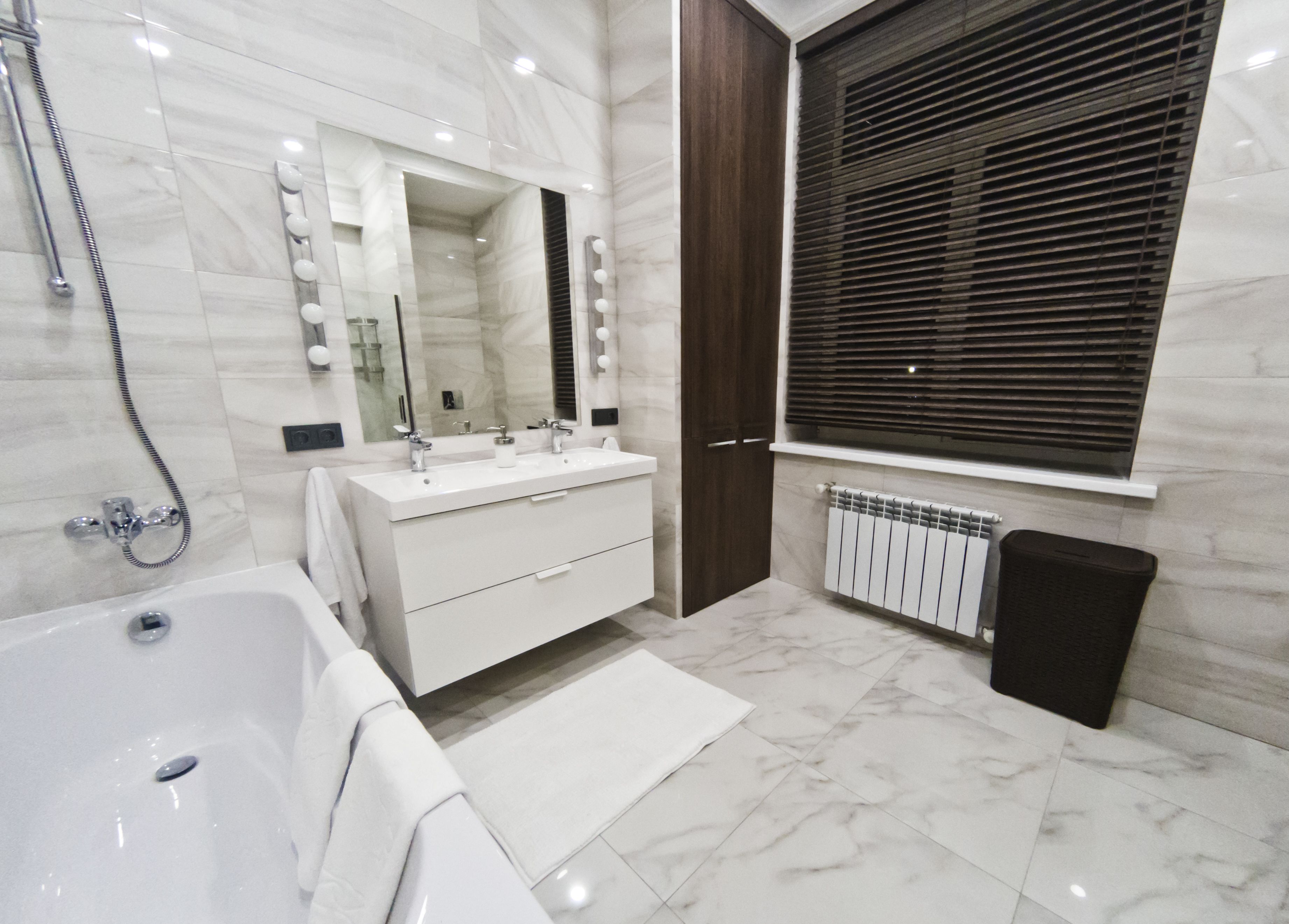 family apartment, 2 bedrooms, kitchen, park view | bathroom | shower, free toiletries, hair dryer, bathrobes