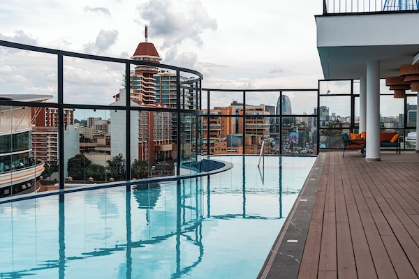 Outdoor pool, sun loungers