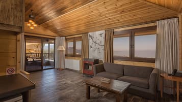 Olive Studio Sea View with Shared Pool | 2 Schlafzimmer, hochwertige Bettwaren, Minibar, individuell dekoriert