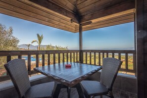 Olive Studio Sea View with Shared Pool | Blick von der Unterkunft