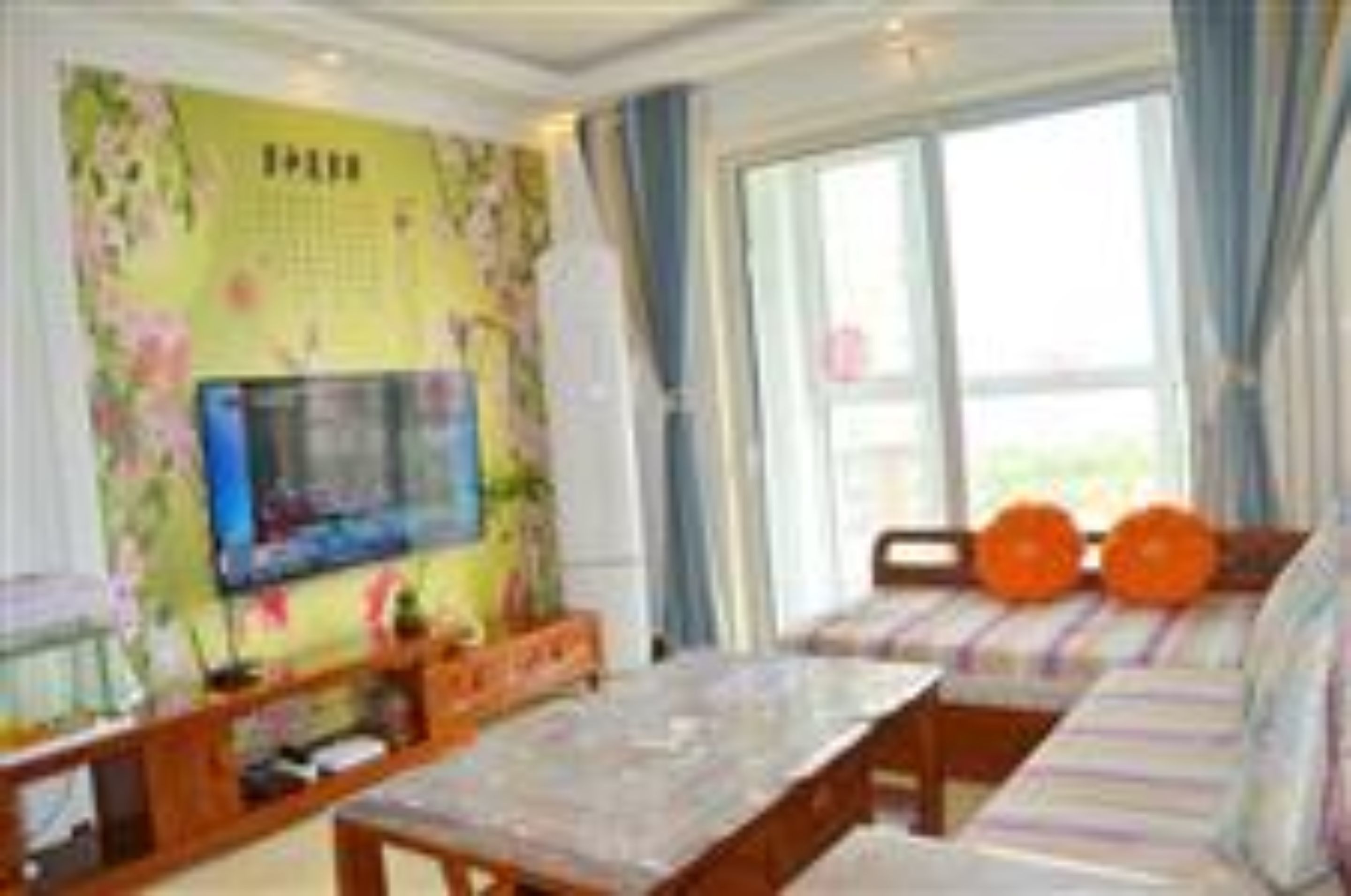 Two-Bedrooms Apartment | Living room