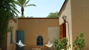 Unclassified image, 3 of 21, button - Villa Palmes (Marrakech)