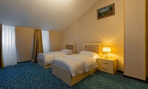 Premium bedding, desk, soundproofing, iron/ironing board - Comfort Hotel Baku (Baku)