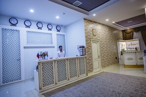 Reception - Comfort Hotel Baku (Baku)