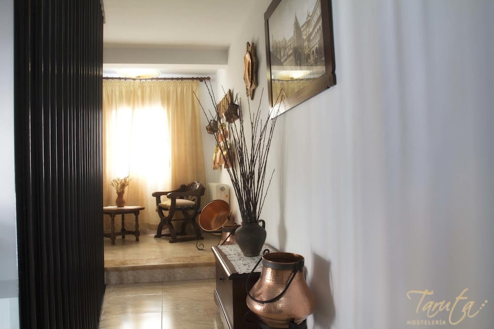 Hostal Alba Taruta by null