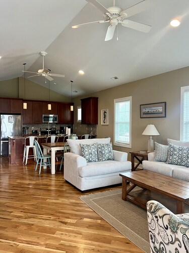 Ultimate Beach Getaway in Beautiful Home with heated pool option! 